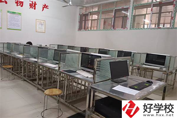 懷化成碩職業(yè)學校的地址在哪？有什么辦學特色？