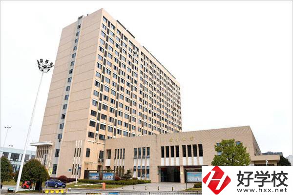 長沙財經(jīng)學(xué)校學(xué)生的就業(yè)率高嗎？