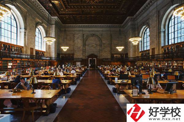 桂東縣職業(yè)技術教育學校招生辦電話是多少？