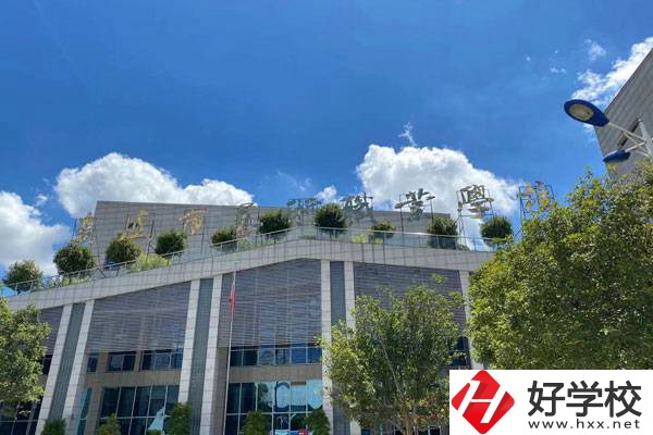婁底哪所中?？梢詫W(xué)習(xí)舞蹈？