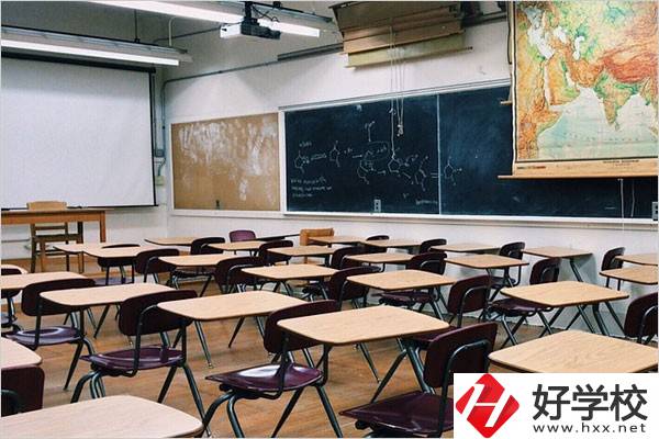 岳陽中專的環(huán)境怎么樣？可以從哪些方面判斷？