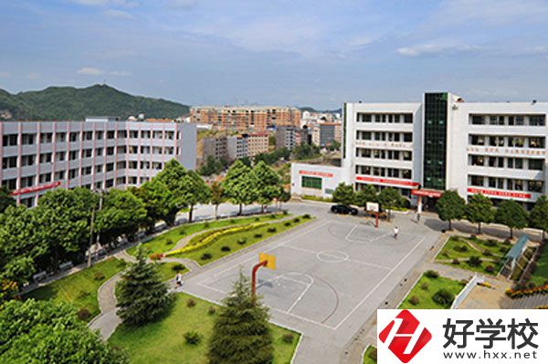 瀘溪縣第一職業(yè)中學(xué)籃球場