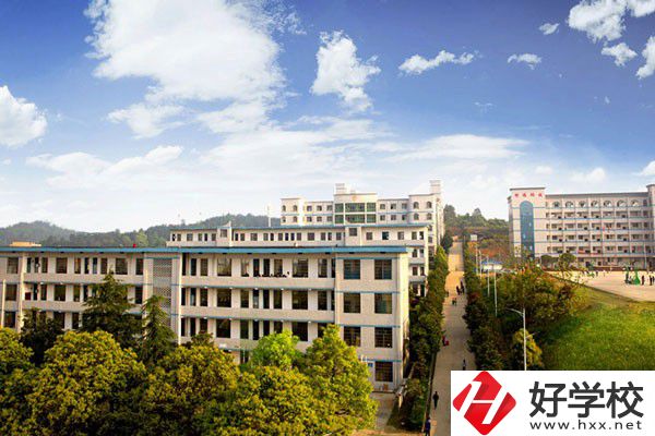 邵陽(yáng)縣工業(yè)職業(yè)技術(shù)學(xué)校有高考班嗎？升學(xué)優(yōu)勢(shì)如何？