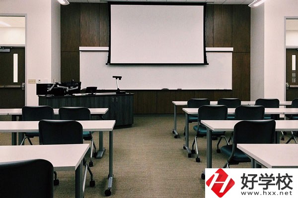 吉首大學(xué)師范學(xué)院怎么樣？環(huán)境好不好？