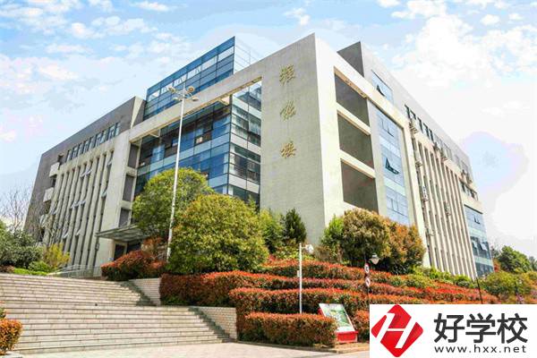 湖南省商業(yè)技師學(xué)院有哪些專業(yè)？就業(yè)率高不高？