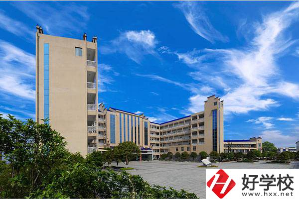 永州市工商職業(yè)中等專業(yè)學(xué)校的特色專業(yè)有哪些？