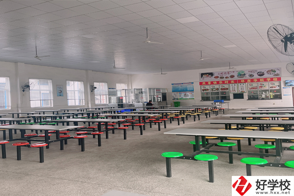 湖南華航鐵路科技技工學(xué)校怎么樣？開設(shè)了哪些專業(yè)？