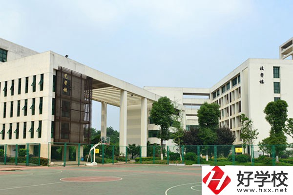 長(zhǎng)沙幼兒師范高等專(zhuān)科學(xué)校(中職部)實(shí)訓(xùn)室