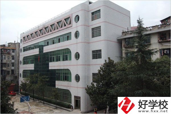 湘西有沒有公辦藝術(shù)學(xué)校？學(xué)藝術(shù)有什么出路？