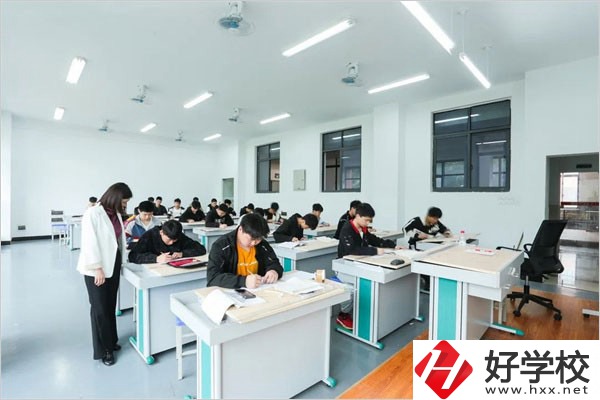 湘潭技師學(xué)院能學(xué)的專業(yè)多嗎？有哪些選擇？