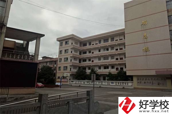 湘西民族女子中等職業(yè)學(xué)校有哪些專業(yè)？招生要求高嗎？