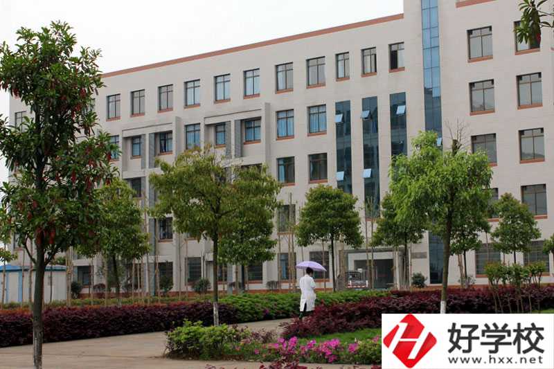 益陽醫(yī)學高等?？茖W校教學樓