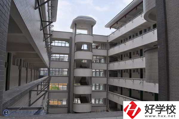 湘西州經(jīng)濟貿易學校