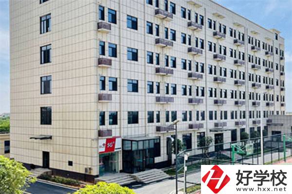 岳陽(yáng)技校有哪些？學(xué)校開設(shè)了什么專業(yè)？