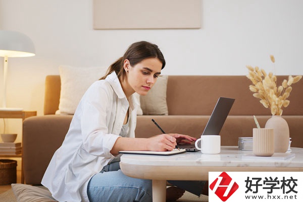 郴州市理工職業(yè)技術學校有什么專業(yè)？學校地址在哪兒？
