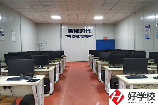 岳陽(yáng)市建設(shè)科技職業(yè)技術(shù)學(xué)校有什么辦學(xué)特色？