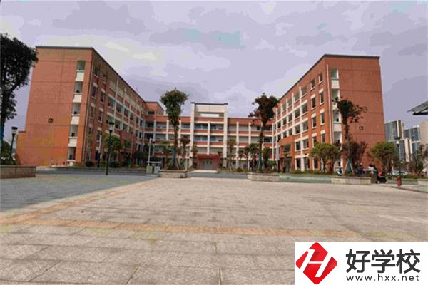 在邵陽想學(xué)體育可以去哪所職校？學(xué)體育好就業(yè)嗎？