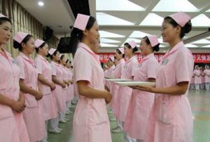 中專學(xué)歷、護(hù)理專業(yè)現(xiàn)在可以報考執(zhí)業(yè)藥師證嗎？