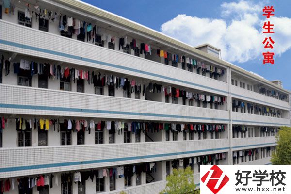 益陽有國家重點中專嗎?中?？缡凶x行不行?
