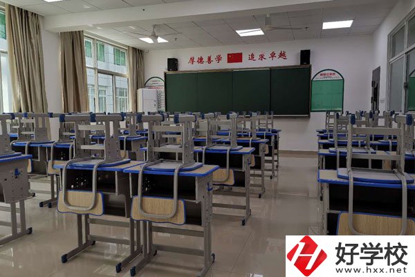想在長沙學(xué)美容美體專業(yè)，推薦這所學(xué)校