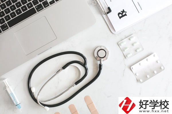 核工業(yè)衛(wèi)生學(xué)校護(hù)理專業(yè)值得學(xué)嗎？有沒有前途？