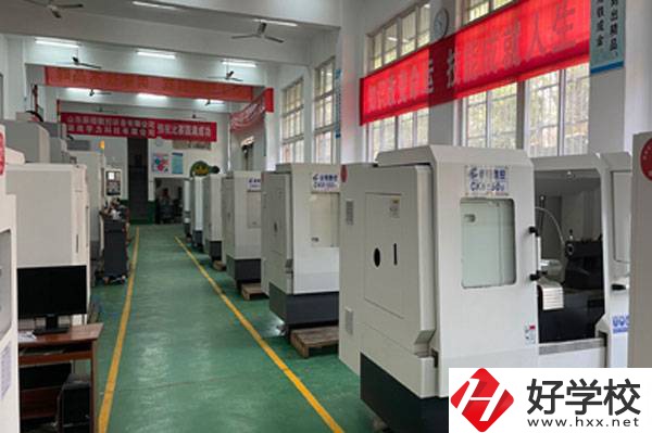 湖南省工業(yè)貿(mào)易學(xué)校在什么位置？有哪些辦學(xué)優(yōu)勢(shì)？