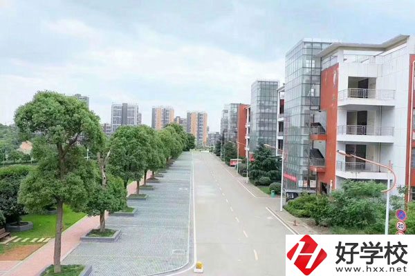 長沙南方職業(yè)學(xué)院環(huán)境怎么樣？學(xué)校好不好？