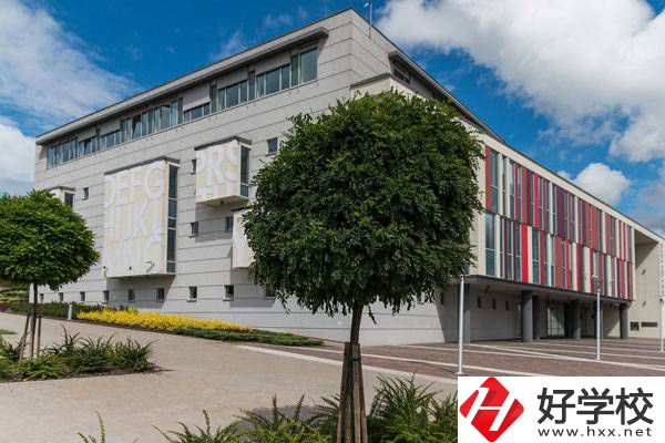 婁底職業(yè)技術(shù)學(xué)院中職部有哪些專業(yè)？好升學(xué)嗎？