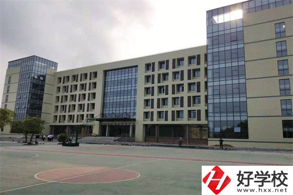 永州環(huán)境最好的公辦中專是哪所？有什么辦學優(yōu)勢？