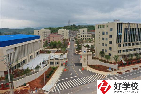 郴州分?jǐn)?shù)低可以讀的公辦中專有哪些？辦學(xué)條件怎么樣？