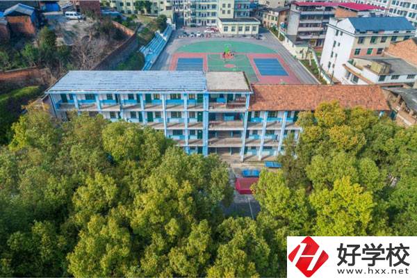湖南鴻翔技工學校怎么樣？教學情況如何？