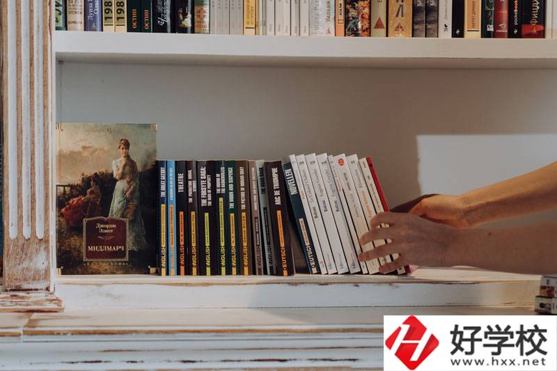 懷化萬昌中等專業(yè)學(xué)校有哪些專業(yè)？如何選擇？