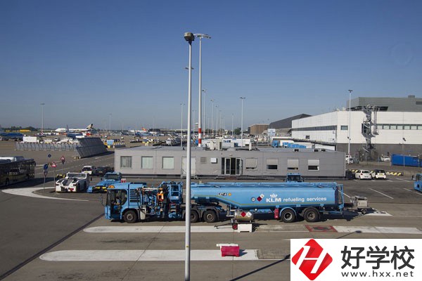 湖南華航鐵路科技技工學(xué)校校園管理如何？