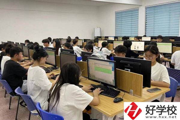 長沙幼兒師范高等?？茖W(xué)校實訓(xùn)室