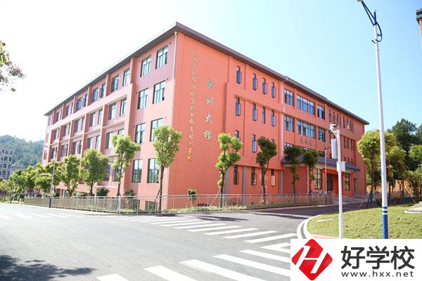 郴州汝城有環(huán)境設(shè)施好的中專學(xué)校嗎？