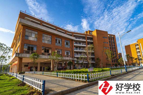 婁底的公辦職高是哪些？有什么辦學(xué)特色？