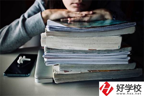 湖南初中畢業(yè)選3+2還是3+3？有五年制大專(zhuān)推薦嗎？