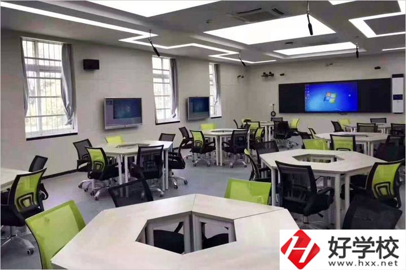 安鄉(xiāng)縣職業(yè)中專學(xué)校師資力量如何？值不值得報(bào)考？
