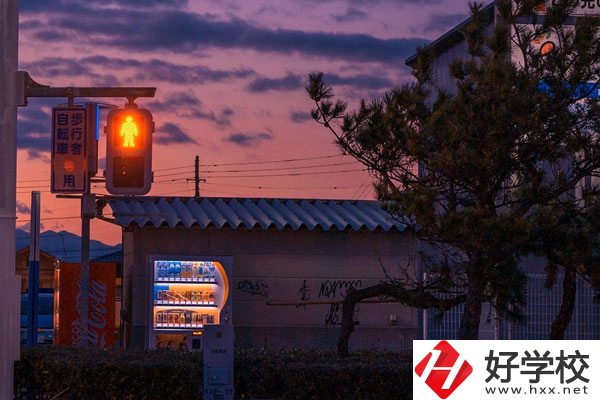 株洲市工業(yè)中等學(xué)校怎么樣？環(huán)境好嗎？