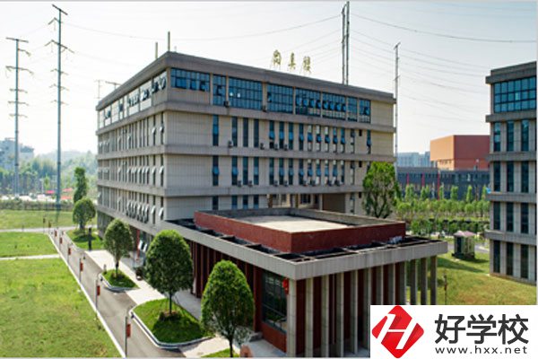株洲市工業(yè)中等專業(yè)學(xué)校是公辦學(xué)校嗎？就業(yè)情況如何？