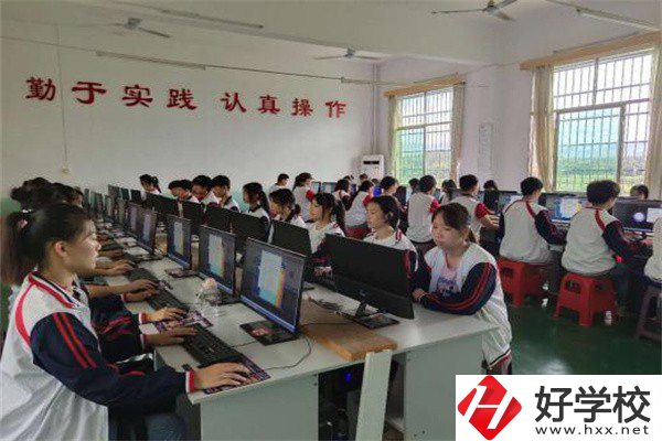 永州技校的學(xué)費(fèi)一般是多少？有什么優(yōu)惠政策？