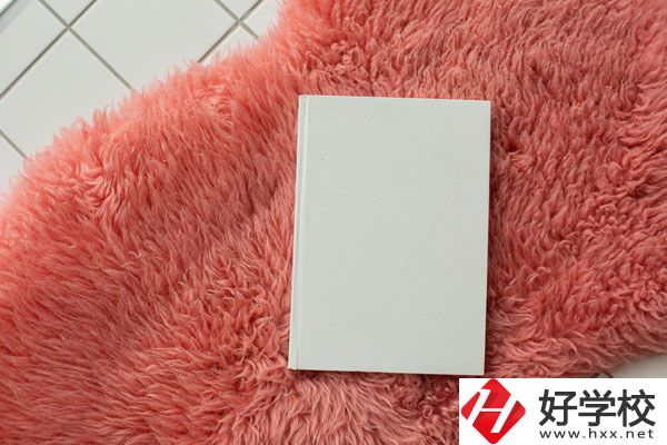 懷化啟航衛(wèi)生學校護理專業(yè)好不好？學費貴嗎？