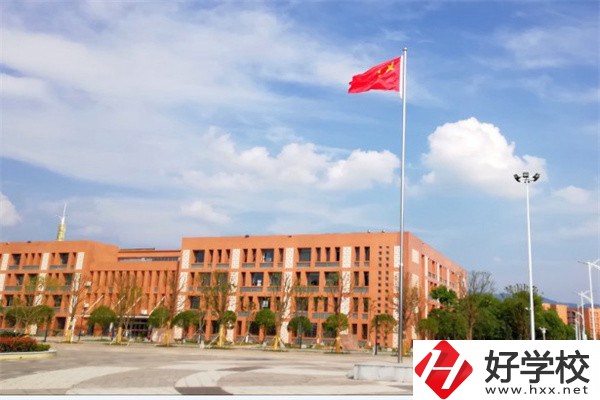懷化有沒有師范職校？學(xué)校如何報(bào)考錄??？