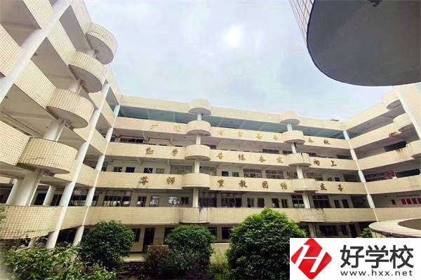 成績差讀長沙哪些職校比較好？怎么在校提升自己？