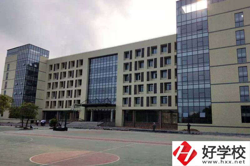 永州工業(yè)貿易中等專業(yè)學校有哪些專業(yè)？