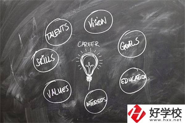 在湖南上職高好還是上技校好？有什么區(qū)別？