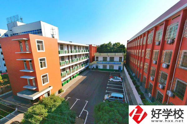 湖南省水利水電建設(shè)工程學(xué)校有哪些專業(yè)？收費(fèi)如何？