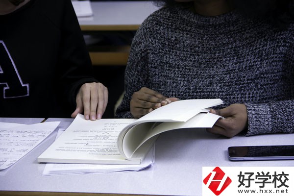湖南懷化商業(yè)學校環(huán)境好不好？宿舍怎么樣？