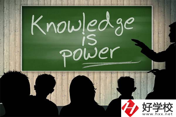 長(zhǎng)沙中考200還有書讀嗎？成績(jī)差有繼續(xù)讀的必要嗎？