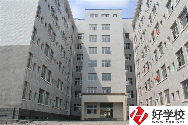 吉首大學師范學院有哪些五年制大專專業(yè)？